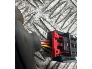 Зеркало электрическое        Skoda Kamiq  2019 -  года   