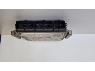 Řídící jednotka 237102213R, 0281019147 Dacia Lodgy 2012