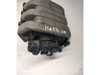 Всасывающий коллектор 06E133210   Audi A5 8T 8F   для двигателя CAL