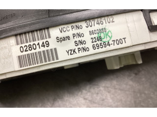 Панель приборов 30746102, 8602885 Volvo V70