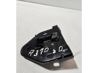 Замок багажника     Renault Trafic II (X83) 2002 - 2014 года