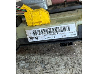 Блок предохранителей P7700411319C, 423030D029   Renault Clio II    