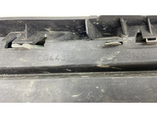 Нижняя решётка (из трех частей) Citroen C3 Picasso 9682332477, 2531SMO1601