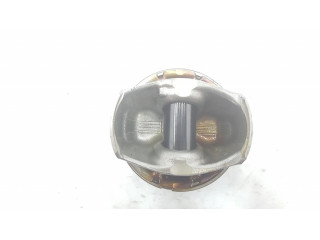 Píst 1627402880 Peugeot 208 pro benzínový motor 1.2