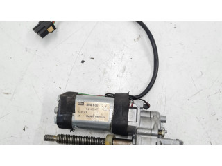 Электрический двигатель для регулировки положения руля