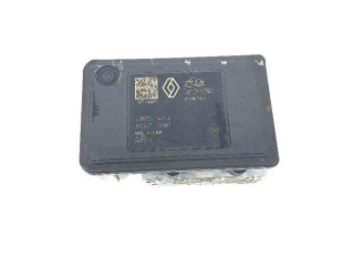 Блок АБС 476600078R   Dacia  Dokker  