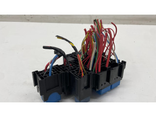 Блок предохранителей    Dacia Spring    