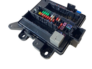 Pojistková skříňka 84180486 Chevrolet Camaro 2020