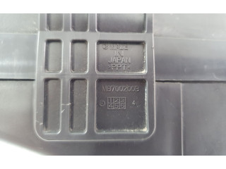 Блок предохранителей MB7002008 Subaru Forester SH