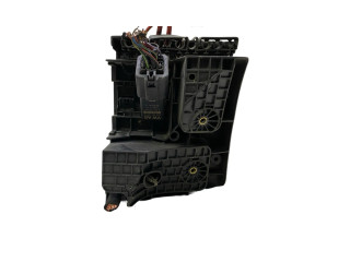   Pojistková skříňka 1K0937132F, 1K0937132G   Volkswagen Tiguan 2010