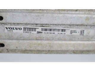 Интеркулер  31338473   Volvo V70 