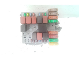 Блок предохранителей 51843272, 199B1000 Fiat Idea