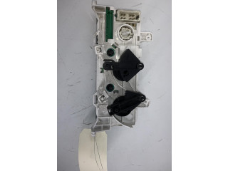 Блок управления климат-контролем 7701067035   Renault Clio II