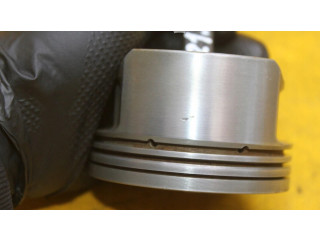  Поршень с шатуном  83L38  Volvo S60  