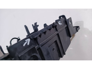   Pojistková skříňka 15175348   Hummer H2 2003