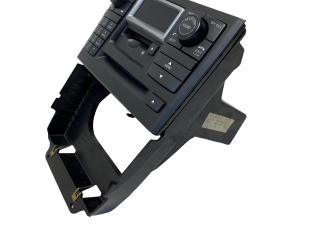 Радио/ проигрыватель CD/DVD / навигация