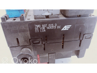 Блок предохранителей 7M0937025D, 95VW14A073DC Ford Galaxy