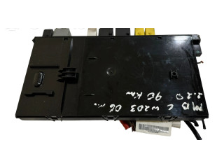 Pojistková skříňka 2095451601 Mercedes-Benz C W203 2006