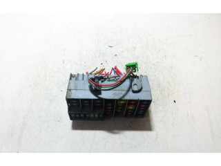 Блок предохранителей 8637669 Volvo XC90