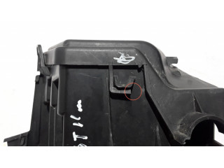 Блок предохранителей 8200790426 Dacia Duster