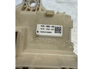 Блок предохранителей 747048360W   Honda HR-V    