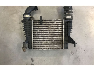 Интеркулер  8200471885, 880590XC   Renault Clio III 