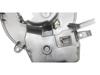 Вентилятор печки       Mercedes-Benz SL R230