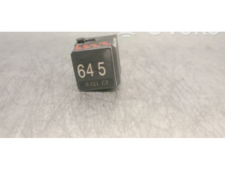 Pojistková skříňka 4H0951253A, 4RA00779120HELLA Volkswagen Caddy 2017