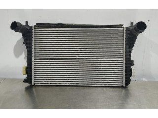 Интеркулер  1K0145803CG   Volkswagen Golf VII 