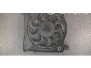 Электрический вентилятор радиаторов 24467444 Opel Astra H 2008