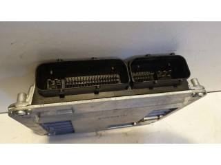 Řídící jednotka 06B906033T, 5WP4010805 Volkswagen PASSAT B5 1998