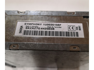 Радио/ проигрыватель CD/DVD / навигация