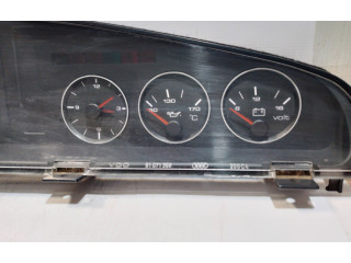 Панель приборов 88311219   Audi A6 S6 C4 4A       