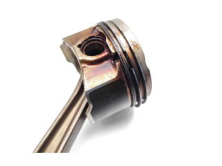 Поршень с шатуном 55263624;EAQ 55263624, EAQ Jeep Compass