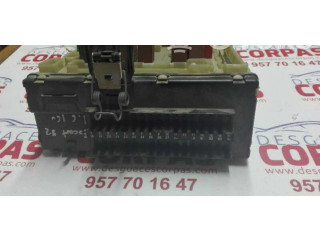 Блок предохранителей 91AG14A073AB Ford Escort