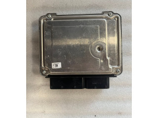 Блок управления двигателем Блок управления 03L906018QL Skoda Yeti (5L)