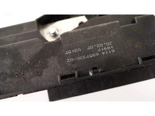 Pojistková skříňka 6114695733002 BMW 5 E60 E61 2007