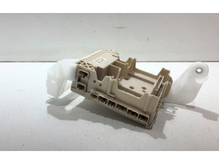 Блок предохранителей  821300H030A   Peugeot 108    