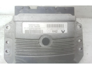 Řídící jednotka 237102071r, 237102071R Renault Clio IV 2014