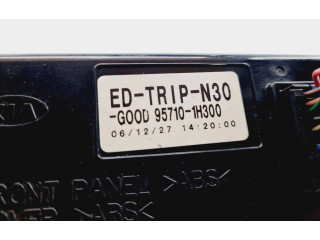 Дисплей 957101H300 KIA Ceed