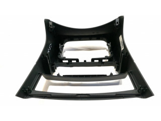 Другая центральная деталь консоли (туннеля)