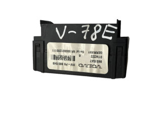 Блок предохранителей  8651548, 01W222   Volvo V70    