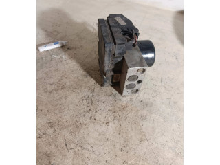 Блок АБС 8671224, 02W231   Volvo  V70  2000 - 2004 года