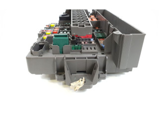 Блок предохранителей 9154971 BMW Z4 E89