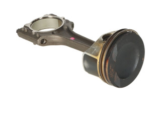 Шатун 06H198401D Volkswagen Golf VII