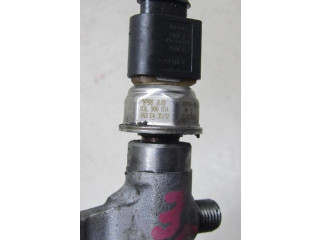 Топливная рампа 057130764AB Audi Q3 8U для двигателя CFF