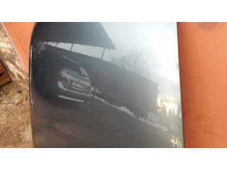 Капот двигателя