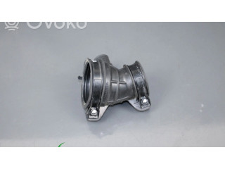 Другая деталь отсека двигателя