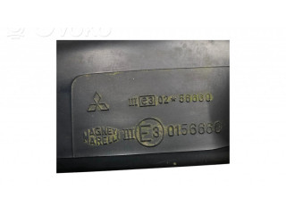 Зеркало заднего вида (в салоне)