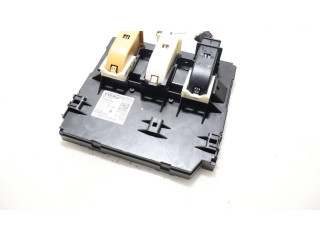 Блок комфорта Volkswagen Jetta VI